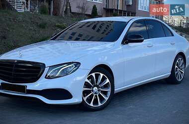 Седан Mercedes-Benz E-Class 2016 в Южном
