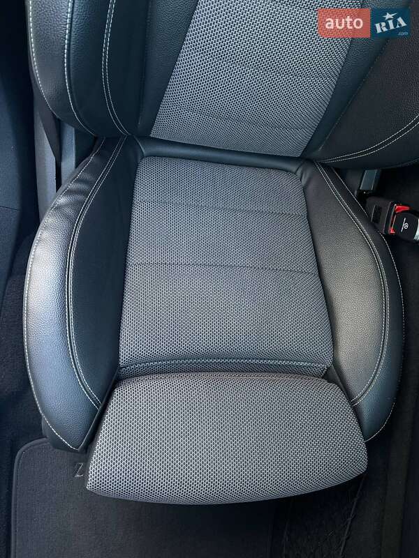 Седан Mercedes-Benz E-Class 2016 в Южному