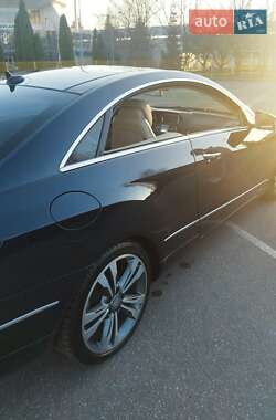 Купе Mercedes-Benz E-Class 2016 в 