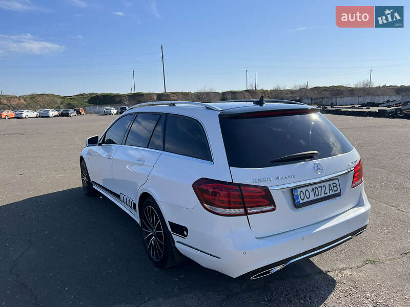 Универсал Mercedes-Benz E-Class 2014 в Одессе