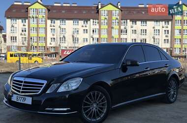 Седан Mercedes-Benz E-Class 2012 в 
