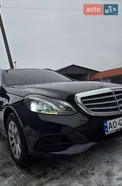 Універсал Mercedes-Benz E-Class 2014 в 