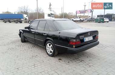 Седан Mercedes-Benz E-Class 1989 в 