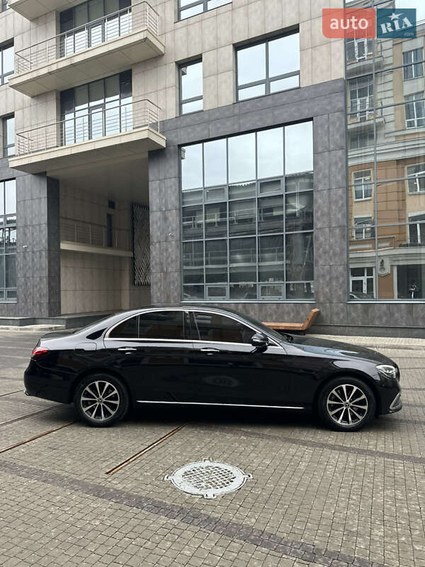Седан Mercedes-Benz E-Class 2020 в Киеве