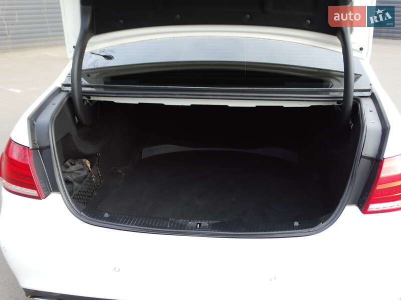 Седан Mercedes-Benz E-Class 2013 в Одесі