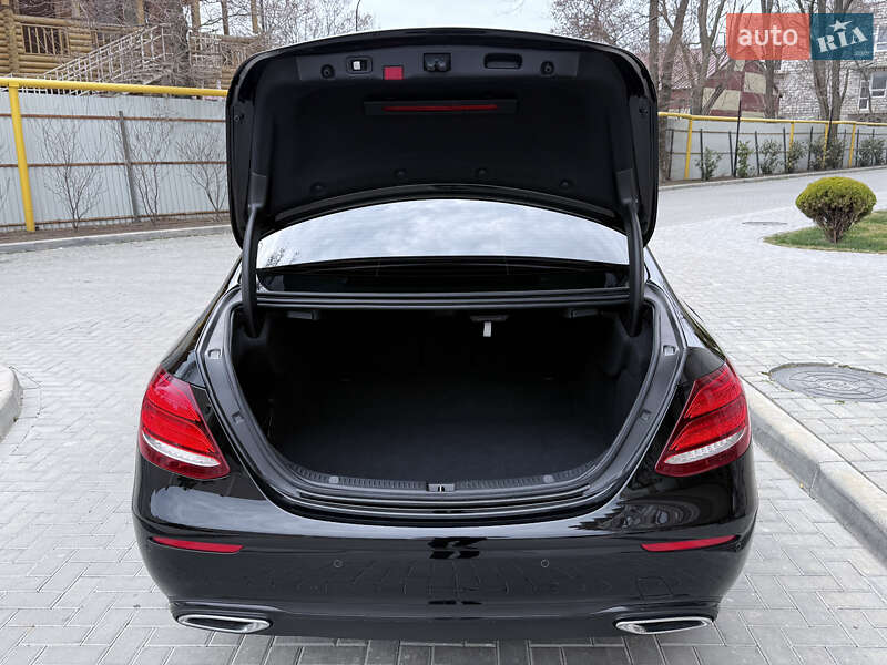 Седан Mercedes-Benz E-Class 2020 в Одесі