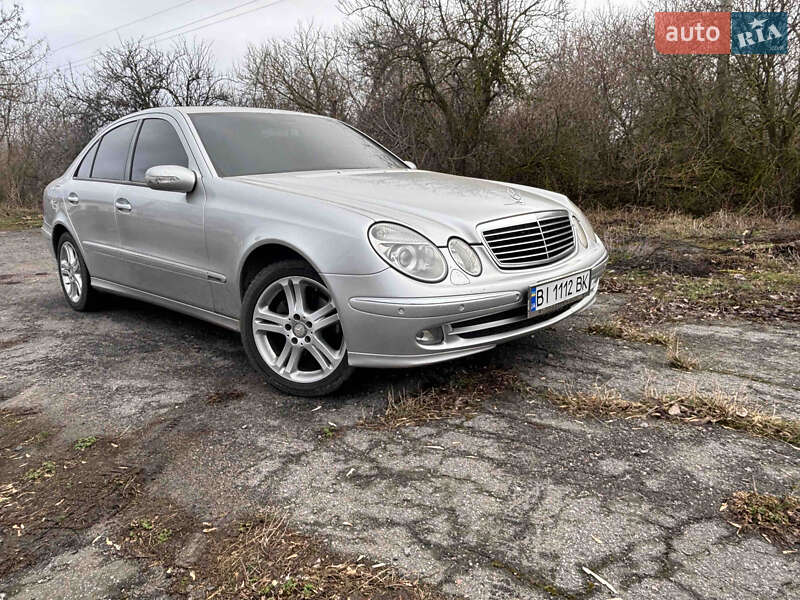 Седан Mercedes-Benz E-Class 2004 в 