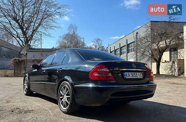 Седан Mercedes-Benz E-Class 2002 в 