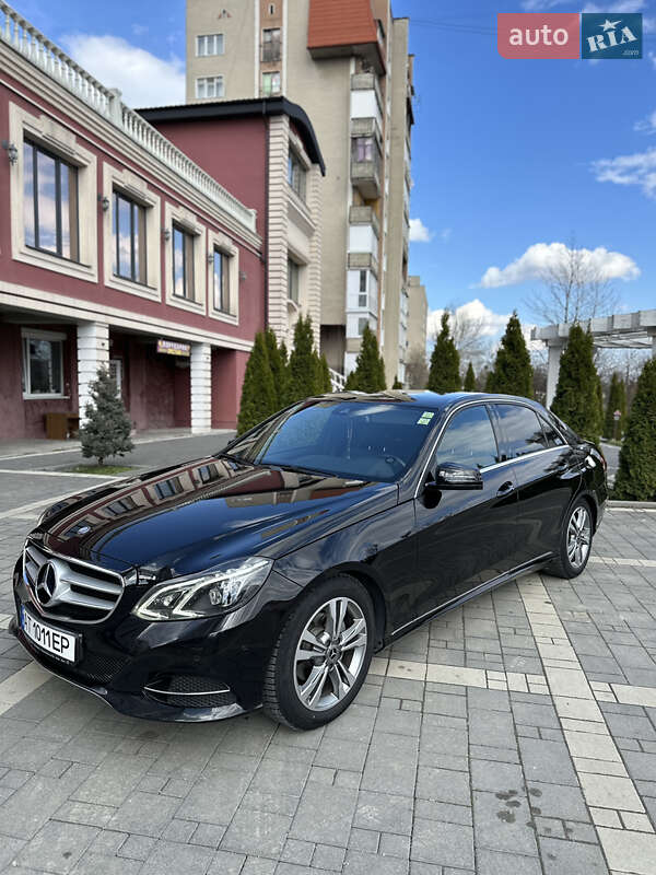 Седан Mercedes-Benz E-Class 2013 в Долине