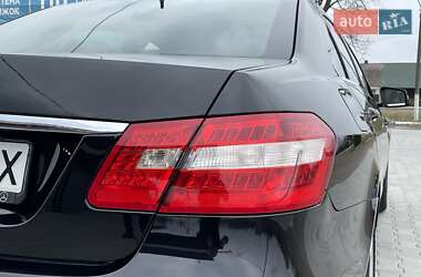Седан Mercedes-Benz E-Class 2012 в 