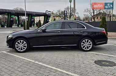 Седан Mercedes-Benz E-Class 2016 в 