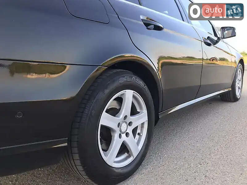 Седан Mercedes-Benz E-Class 2015 в Дрогобичі