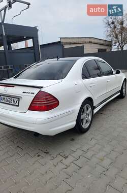 Седан Mercedes-Benz E-Class 2002 в 