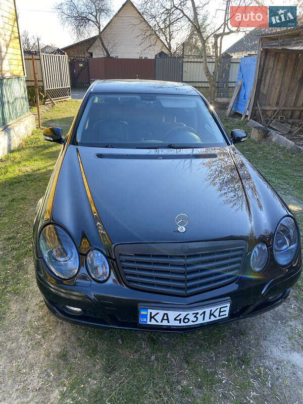 Седан Mercedes-Benz E-Class 2006 в 