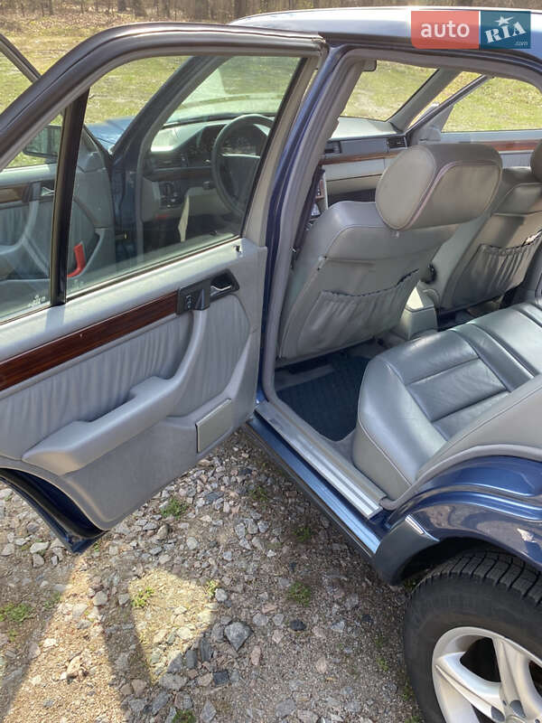Седан Mercedes-Benz E-Class 1993 в Белой Церкви фото 19 Седан Mercedes-Benz E-Class 1993 в Белой Церкви