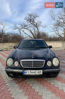 Седан Mercedes-Benz E-Class 2000 в 
