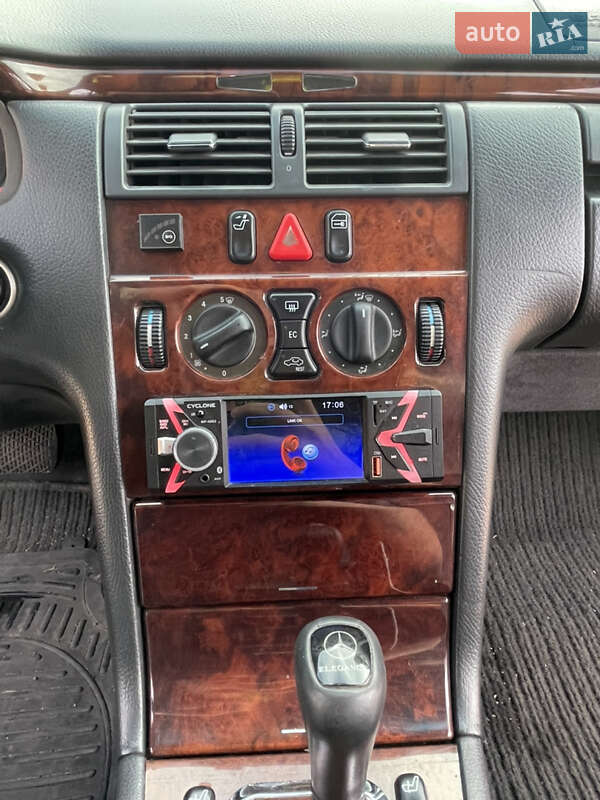 Седан Mercedes-Benz E-Class 2000 в Білій Церкві