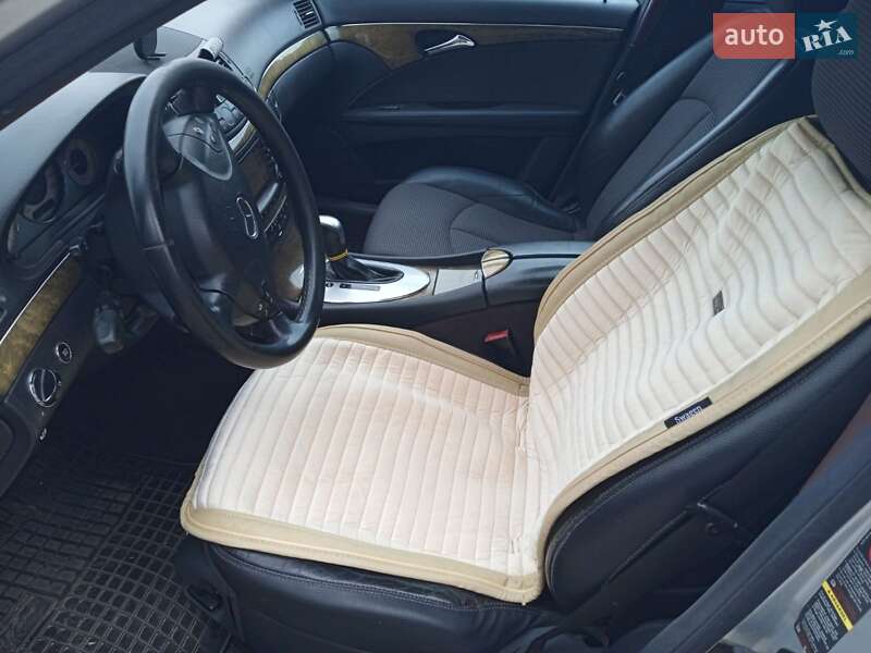 Седан Mercedes-Benz E-Class 2004 в Гайсину