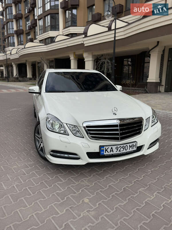 Седан Mercedes-Benz E-Class 2011 в Софиевской Борщаговке