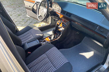 Седан Mercedes-Benz E-Class 1994 в 