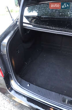 Седан Mercedes-Benz E-Class 2012 в 
