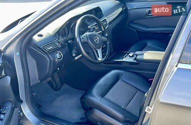 Універсал Mercedes-Benz E-Class 2012 в 