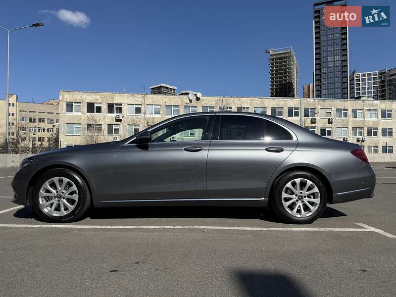Седан Mercedes-Benz E-Class 2018 в Киеве
