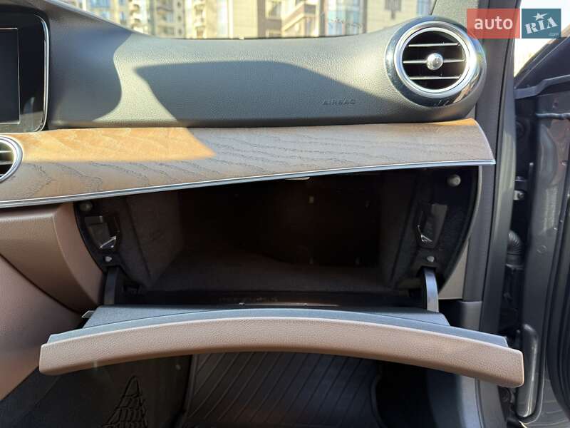 Седан Mercedes-Benz E-Class 2018 в Киеве