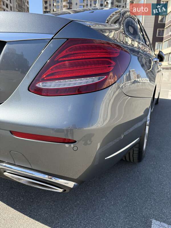 Седан Mercedes-Benz E-Class 2018 в Киеве