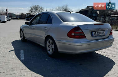 Седан Mercedes-Benz E-Class 2002 в Киеве