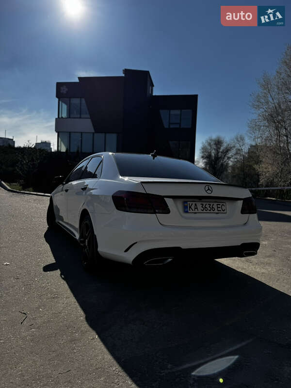 Седан Mercedes-Benz E-Class 2014 в Києві
