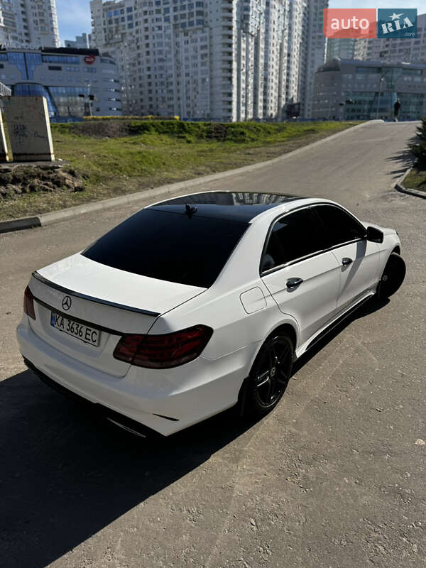 Седан Mercedes-Benz E-Class 2014 в Києві