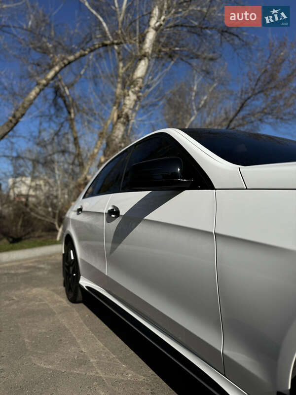 Седан Mercedes-Benz E-Class 2014 в Києві