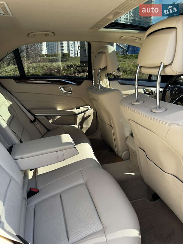 Седан Mercedes-Benz E-Class 2014 в Києві