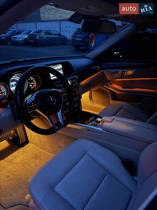 Седан Mercedes-Benz E-Class 2014 в Києві