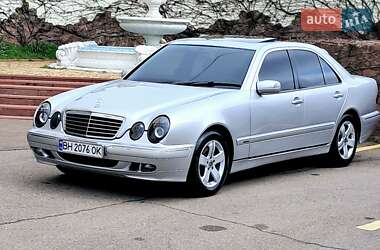 Седан Mercedes-Benz E-Class 2000 в 