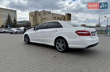 Седан Mercedes-Benz E-Class 2012 в 