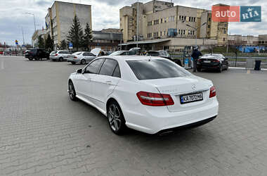 Седан Mercedes-Benz E-Class 2012 в 