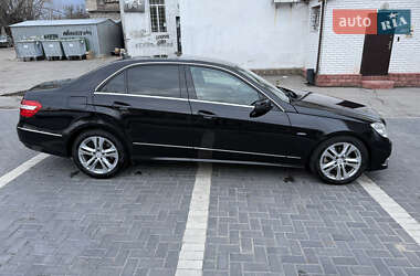 Седан Mercedes-Benz E-Class 2012 в 