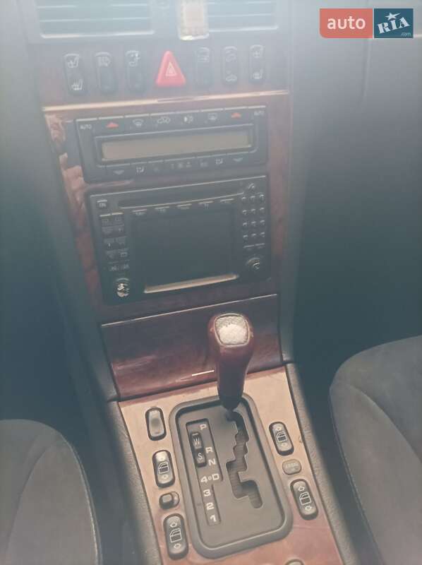 Седан Mercedes-Benz E-Class 1999 в Долинской