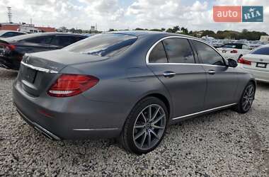 Седан Mercedes-Benz E-Class 2018 в 