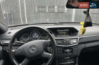 Седан Mercedes-Benz E-Class 2010 в 
