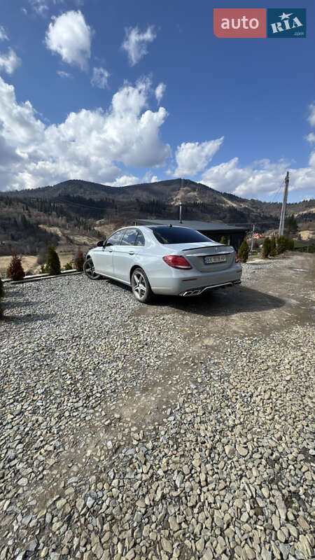 Седан Mercedes-Benz E-Class 2018 в Хмельницком