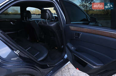 Седан Mercedes-Benz E-Class 2013 в 
