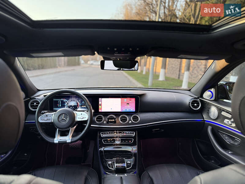 Седан Mercedes-Benz E-Class 2017 в Києві