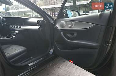 Универсал Mercedes-Benz E-Class 2017 в 