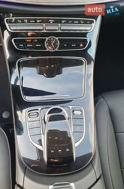Универсал Mercedes-Benz E-Class 2017 в 