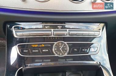 Универсал Mercedes-Benz E-Class 2017 в 