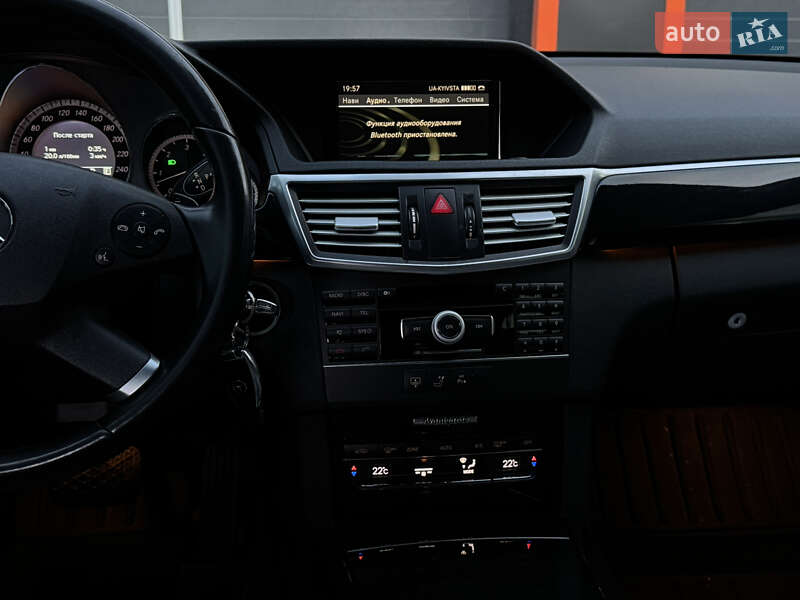 Седан Mercedes-Benz E-Class 2010 в Самборе