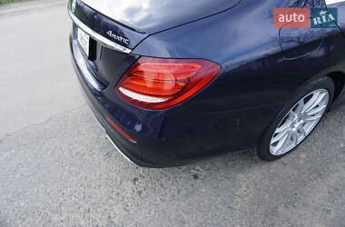 Седан Mercedes-Benz E-Class 2016 в 
